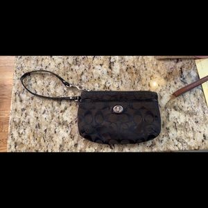 Coach wristlet wallet